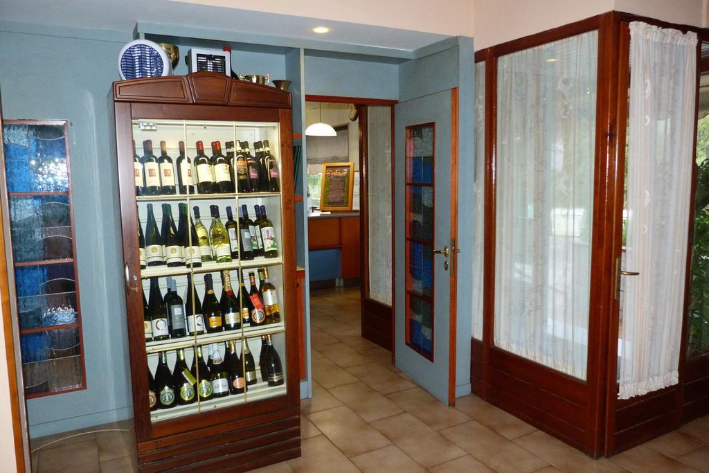 Albergo Ristorante Gori Ameglia Exterior foto