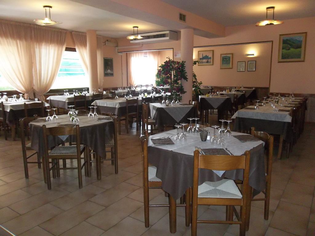 Albergo Ristorante Gori Ameglia Exterior foto