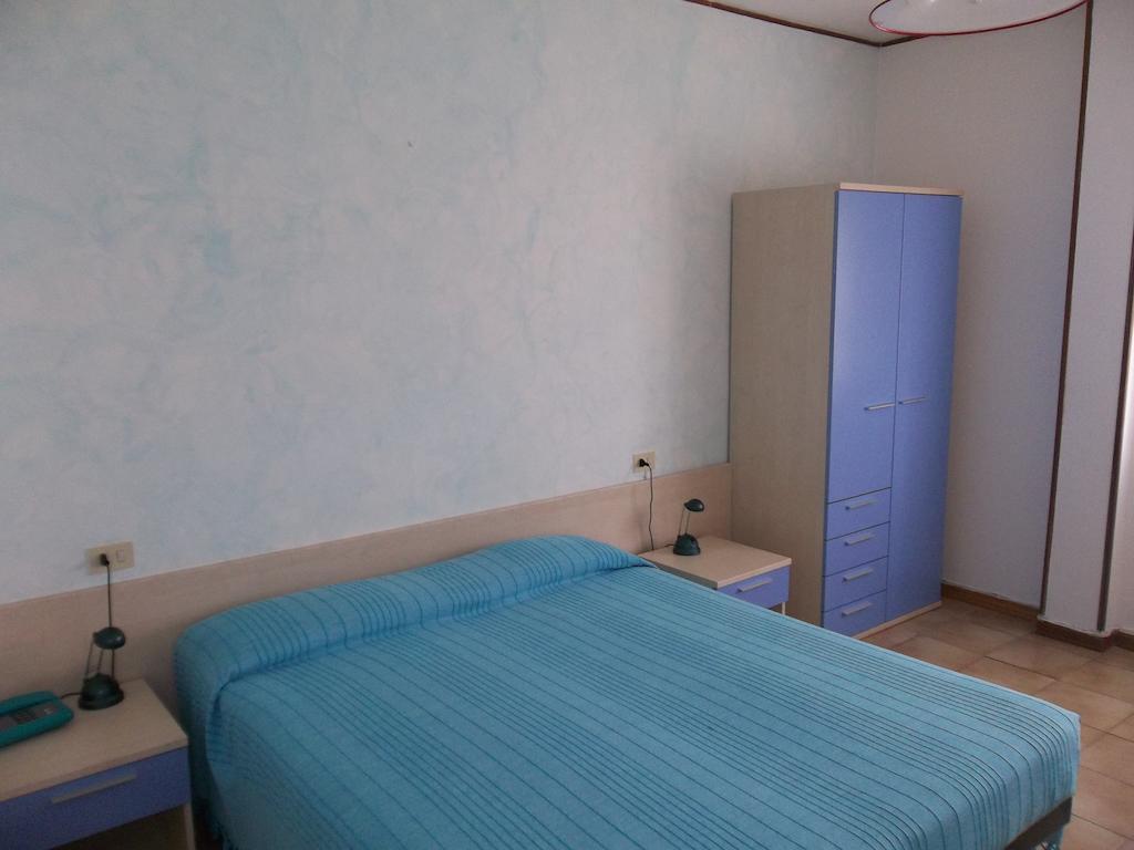 Albergo Ristorante Gori Ameglia Zimmer foto