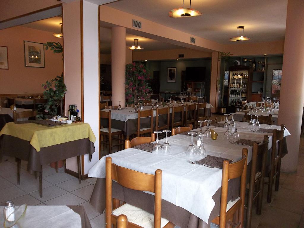 Albergo Ristorante Gori Ameglia Exterior foto